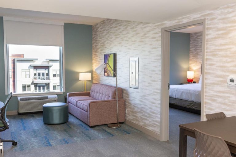 Home2Suites_1200x675_-15