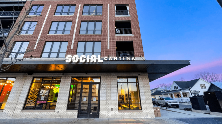 MN-Social-Cantina-Slider-3