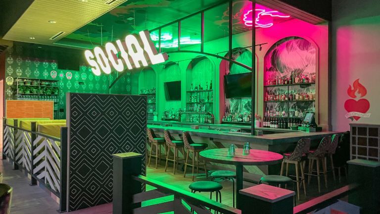MN-Social-Cantina-Slider-4