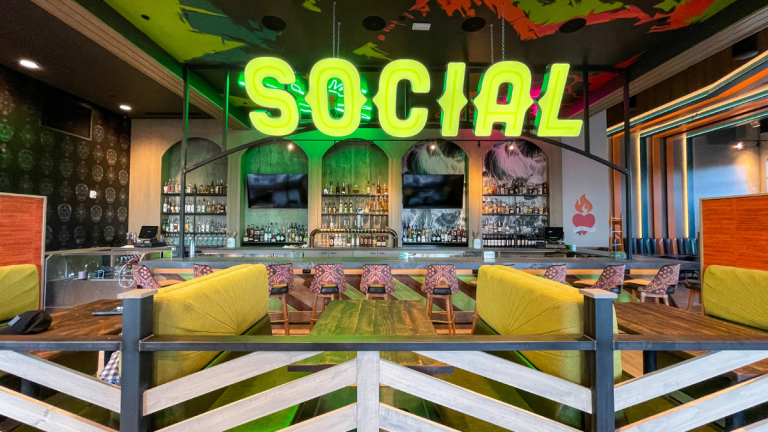 MN-Social-Cantina-Slider-8