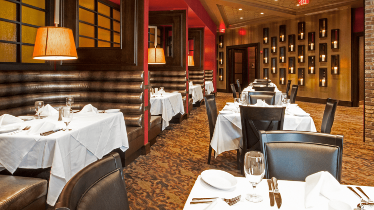 Ruths-Chris-Steakhouse-Slider-1